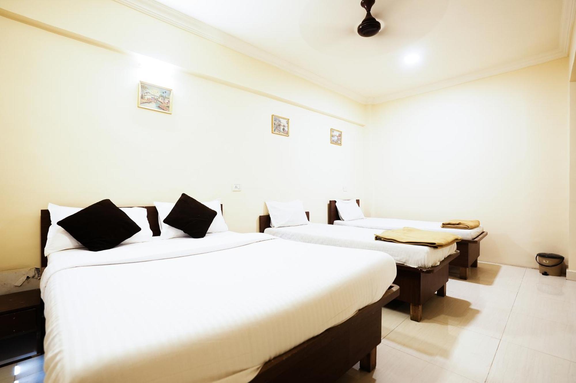 Hotel Della Comfort Near Ambreshwar Shiv Mandir, Ambernath Amarnāth المظهر الخارجي الصورة