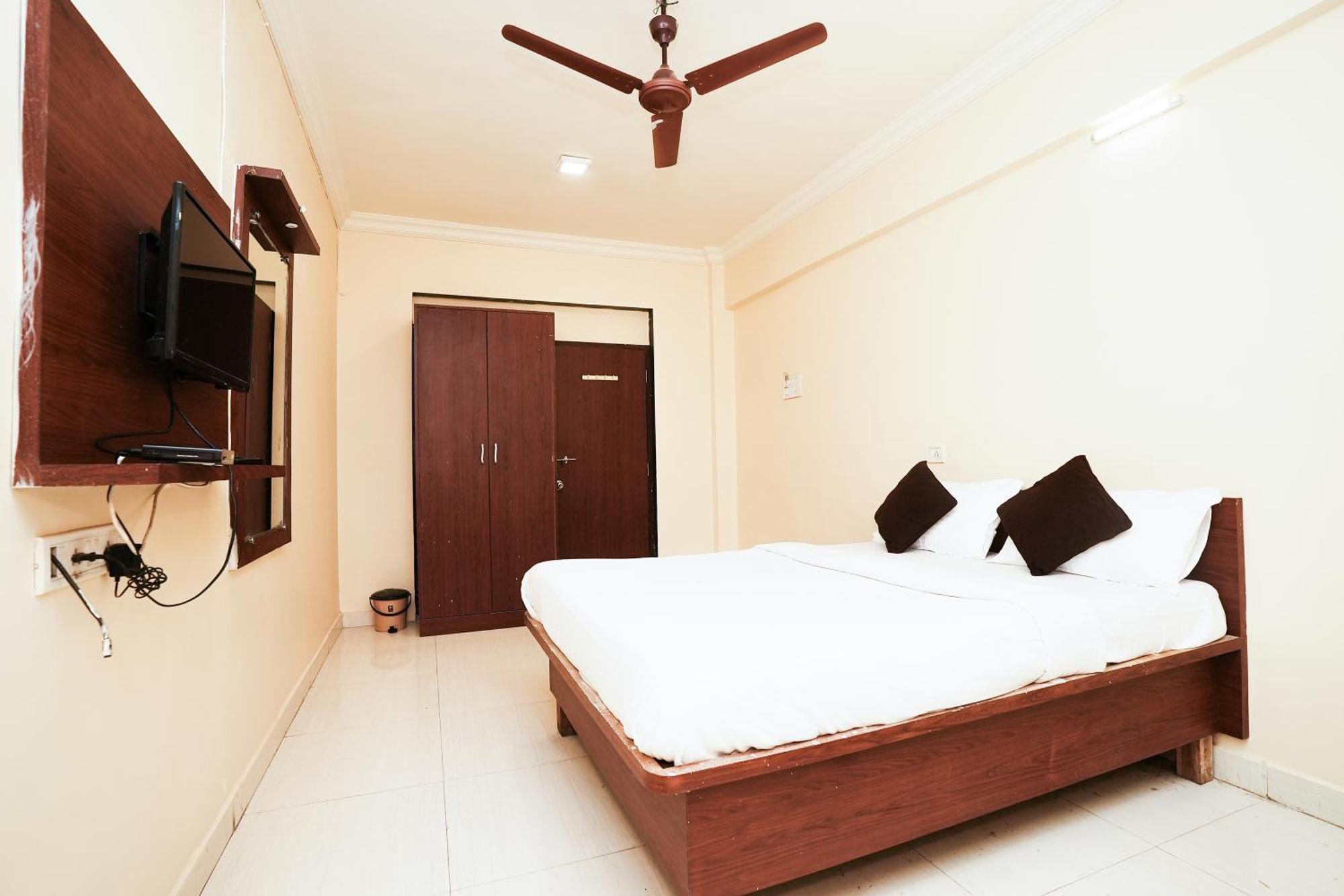 Hotel Della Comfort Near Ambreshwar Shiv Mandir, Ambernath Amarnāth المظهر الخارجي الصورة