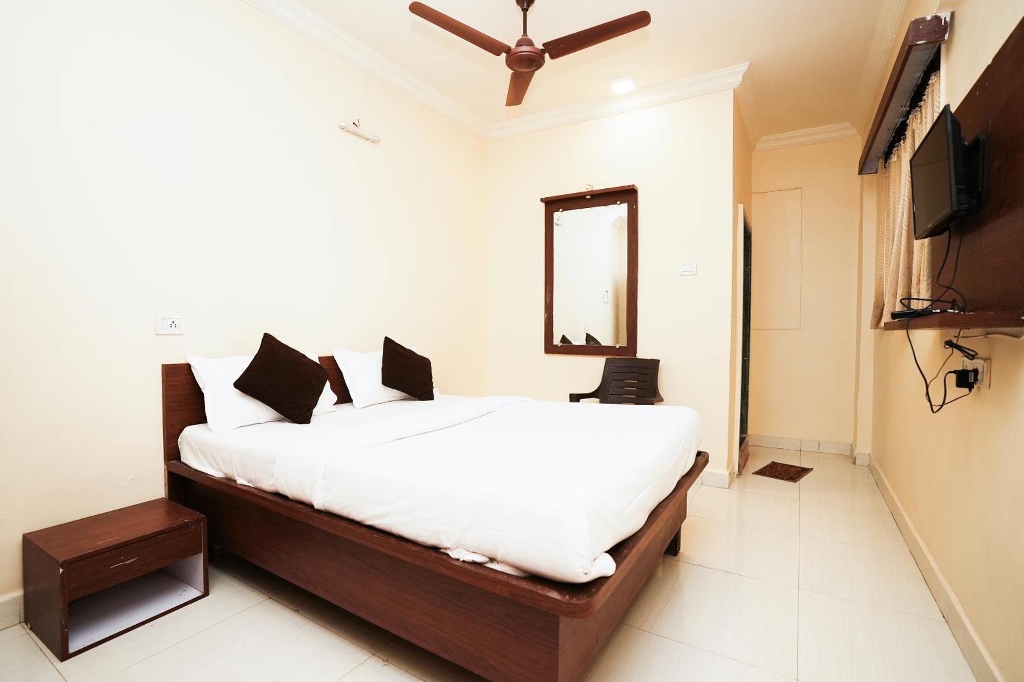 Hotel Della Comfort Near Ambreshwar Shiv Mandir, Ambernath Amarnāth المظهر الخارجي الصورة