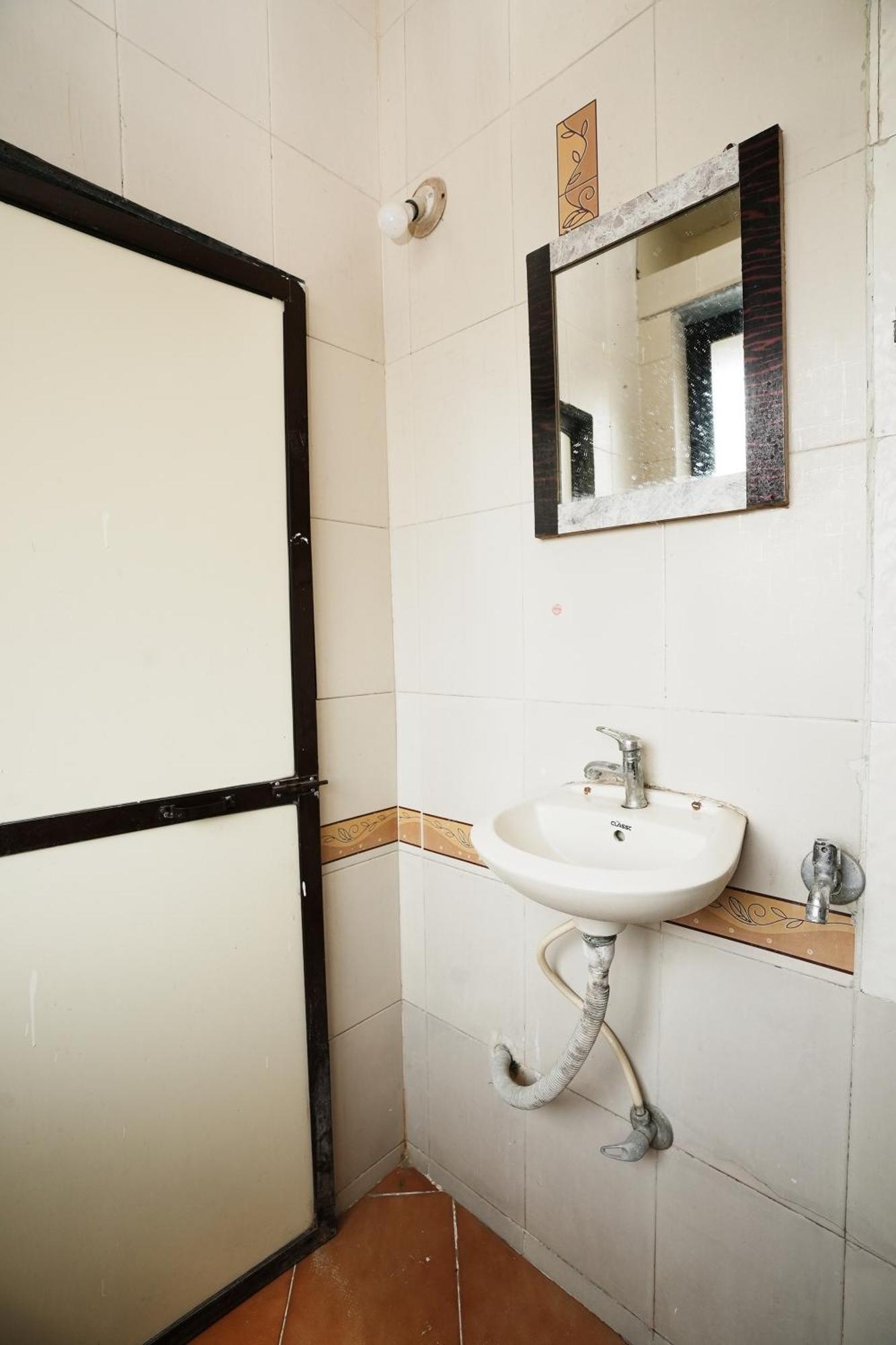 Hotel Della Comfort Near Ambreshwar Shiv Mandir, Ambernath Amarnāth المظهر الخارجي الصورة